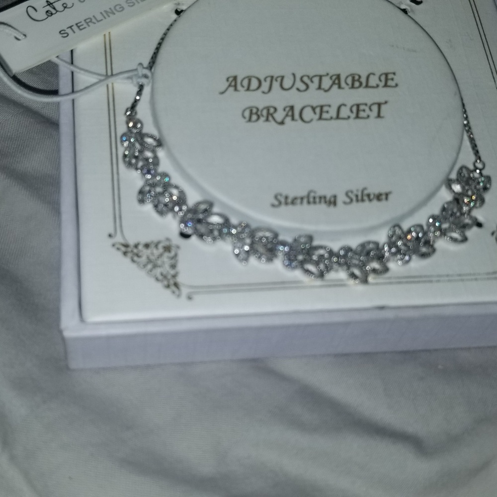 Beautiful sterling silver flowers bracelet
